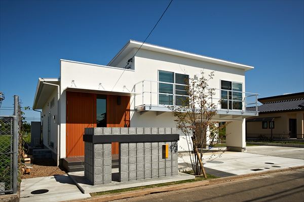 洗練された外観はデザイナーズ住宅のようの施工事例イメージ